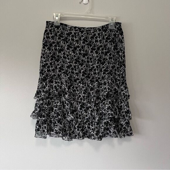 Ann Taylor Dresses & Skirts - Ann Taylor Petites Silk Floral Ruffle Tier Skirt Size 6P